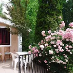 Apartmanhaz Casa de Férias *