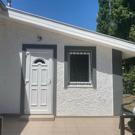 Apartmanhaz Holiday home *