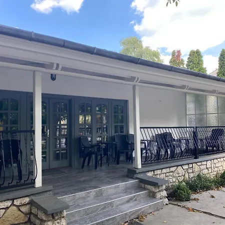Apartmanhaz Balatonfured