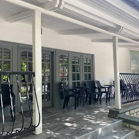 Apartmanhaz Дом отдыха *