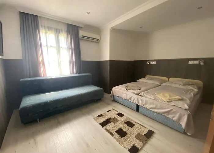 Apartmanhaz Dom wakacyjny *
